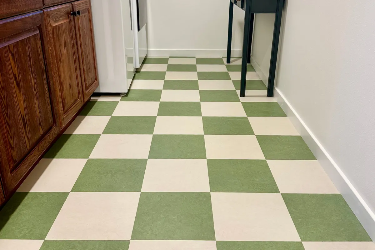 marmoleum flooring installation in kitchen